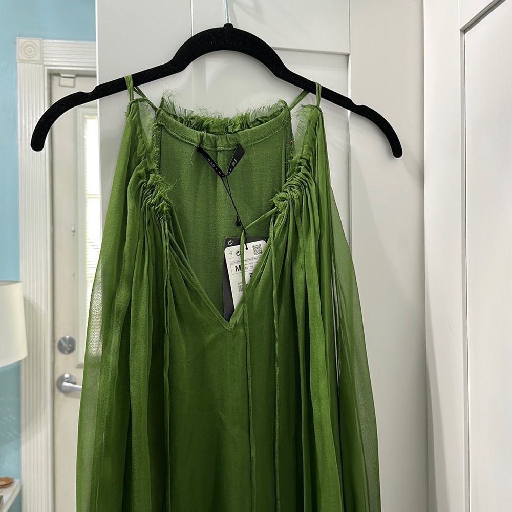 NWT Zara Olive Green dress with lining